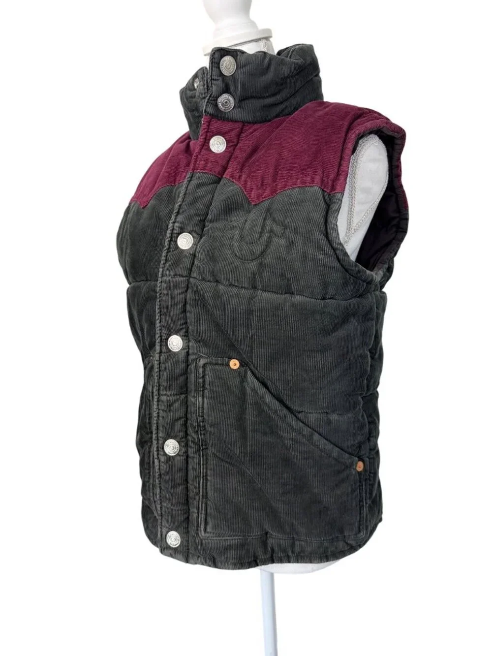 True Religion Corduroy Puffer Vest Burgundy Gray Mens M Snap Retro Western